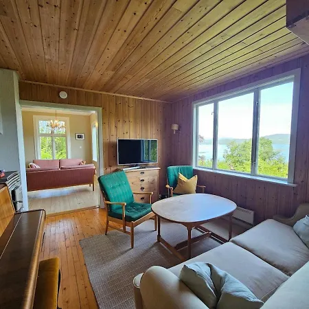 Swiss - Fjord, Forest & Mountain Views
