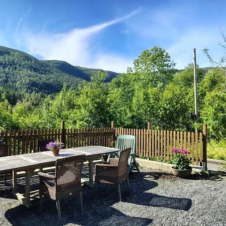 Swiss - Fjord, Forest & Mountain Views Hoem